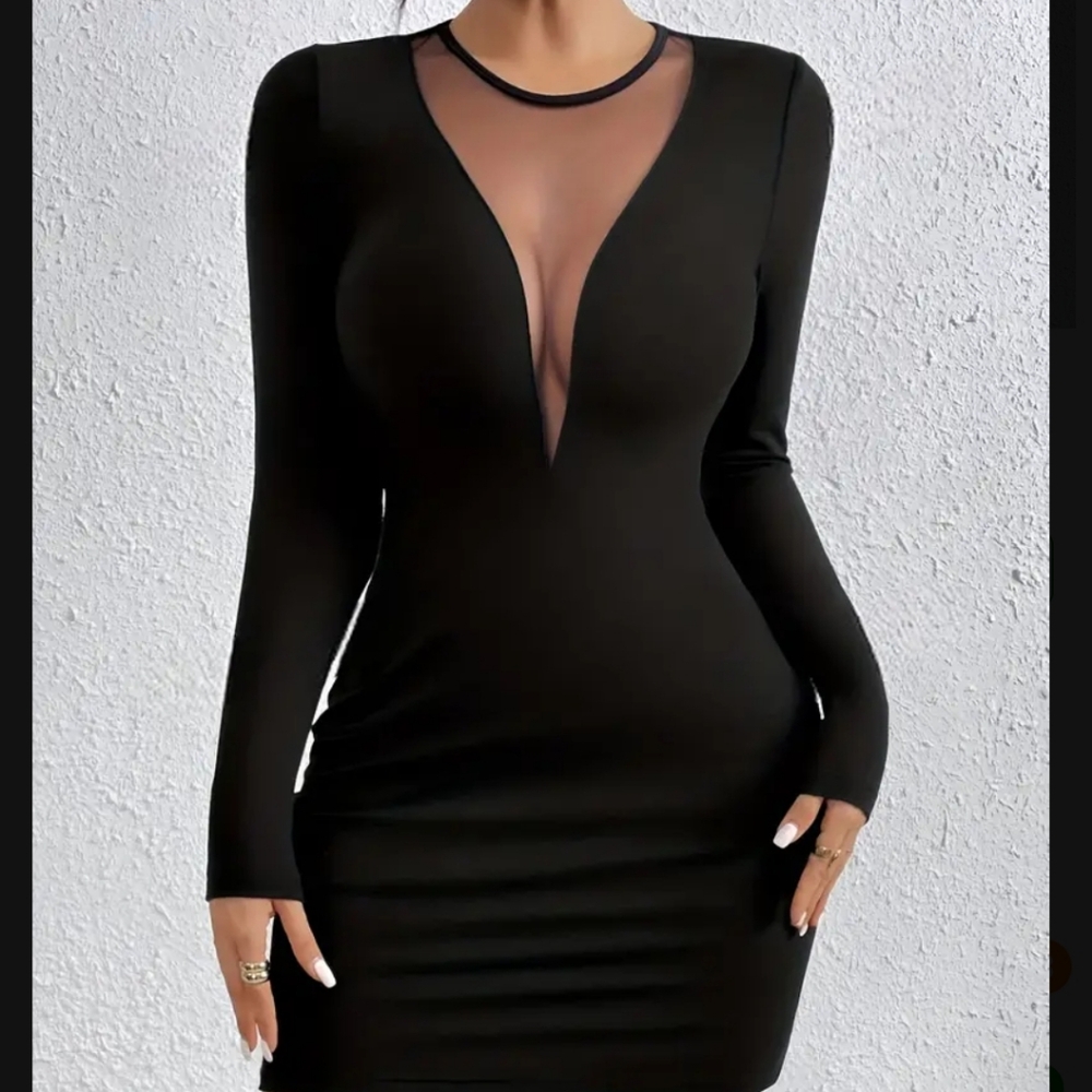 LONG SLEEVE BLACK BODY CON DRESS